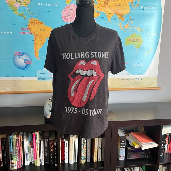 the Rolling Stones Tops - Rolling Stones Tee Size M
